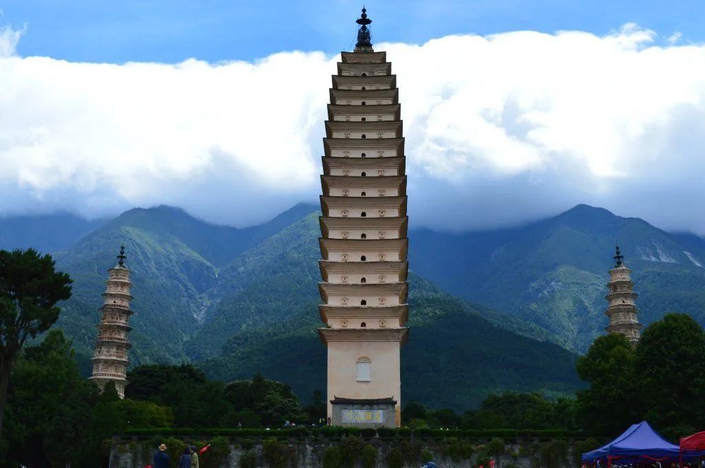 塔形建筑物风水上的讲究_讲究风水塔形物建筑上有什么_风水中塔的作用