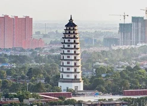 塔形建筑物风水上的讲究_讲究风水塔形物建筑上有什么_风水中塔的作用