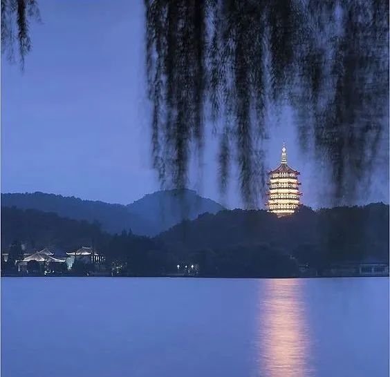 讲究风水塔形物建筑上有什么_塔形建筑物风水上的讲究_风水中塔的作用